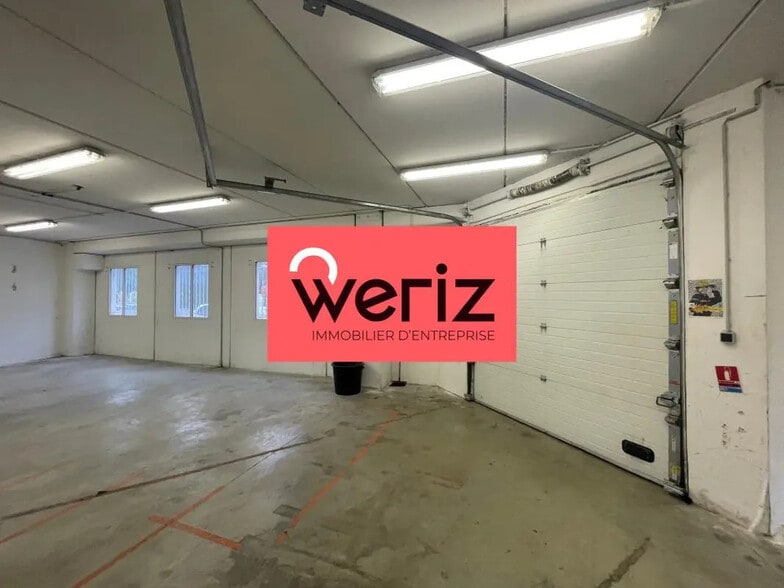 Flex in Marseille for lease - Interior Photo - Image 3 of 9