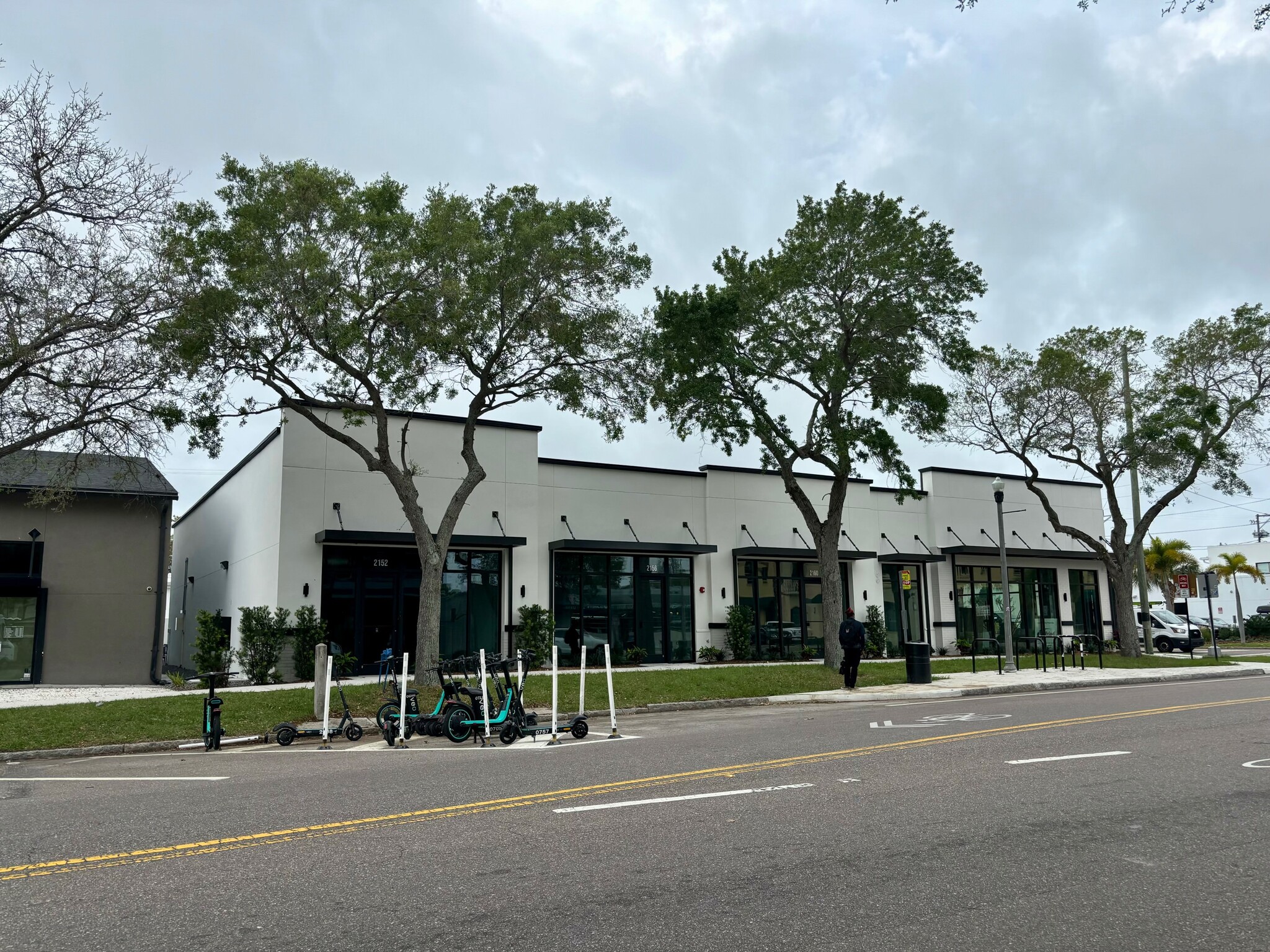 2160 Central Ave, Saint Petersburg, FL for lease Building Photo- Image 1 of 11