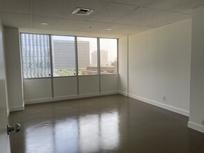 205 S Broadway, Los Angeles, CA for lease Interior Photo- Image 2 of 7