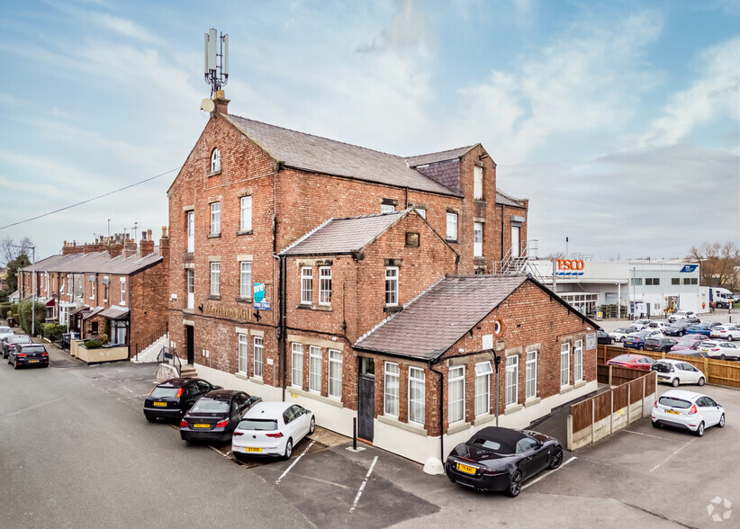 Mart Ln, Burscough for lease - Primary Photo - Image 1 of 21