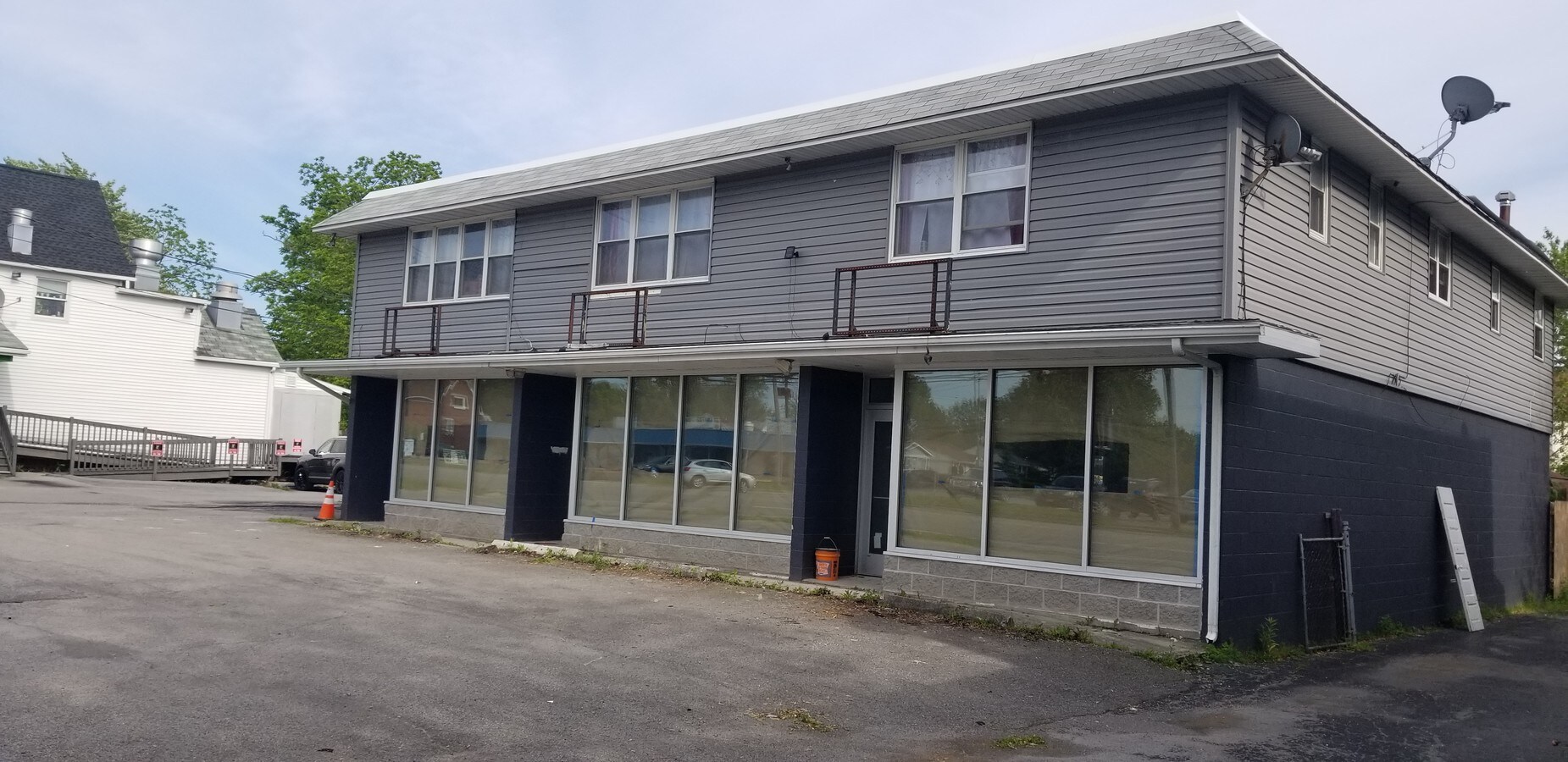 3569 Walden Ave, Lancaster, NY 14086