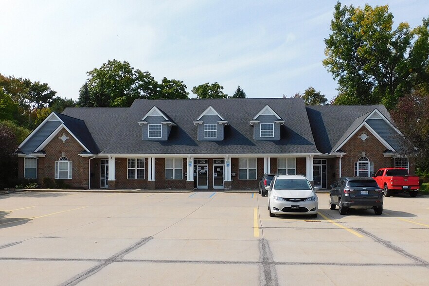 37257 Mound Rd, Sterling Heights, MI for lease - Primary Photo - Image 1 of 2
