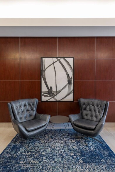 2701 Loker Ave W, Carlsbad, CA for lease - Lobby - Image 3 of 20