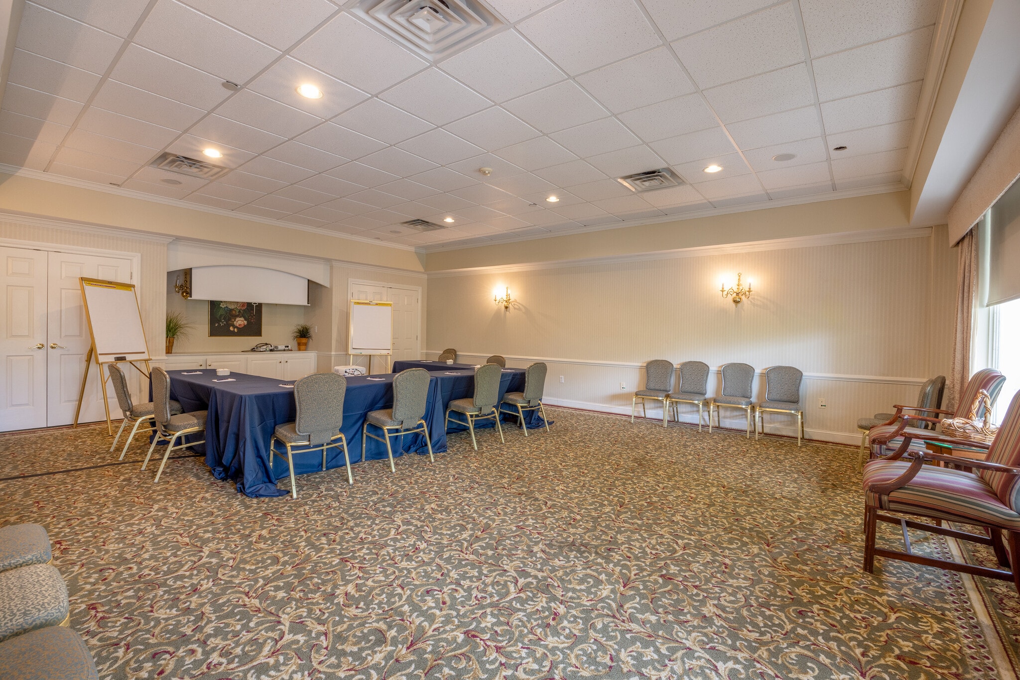 32 Bridge St, Lambertville, NJ for lease Interior Photo- Image 1 of 5