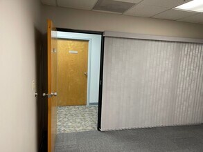 498 Palm Springs Dr, Altamonte Springs, FL for lease Interior Photo- Image 2 of 3