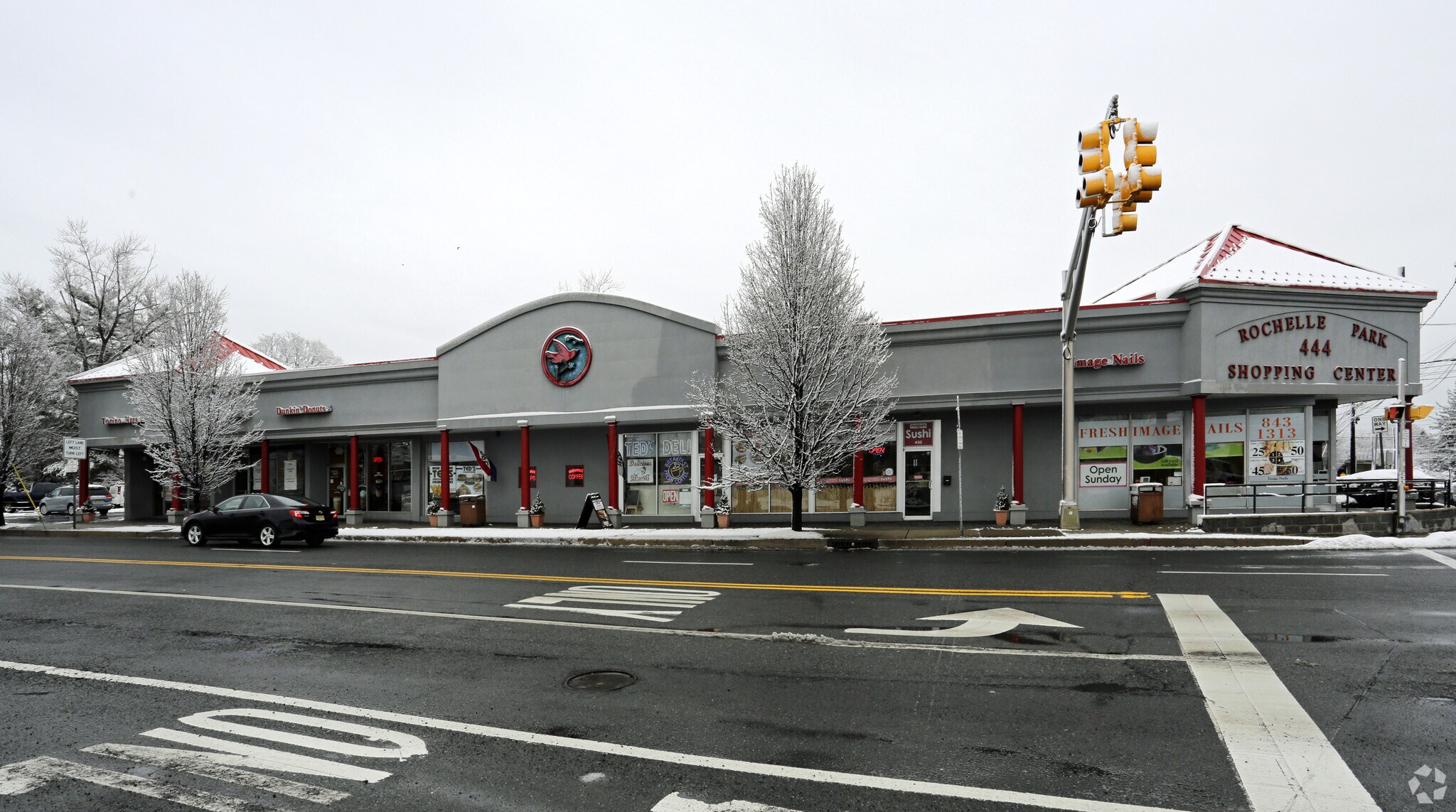 440 Rochelle Ave, Rochelle Park, NJ 07662 Rochelle Park Shopping