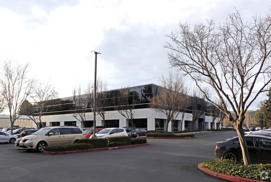 170-200 Great Oaks Blvd, San Jose, CA for lease - Primary Photo - Image 1 of 15
