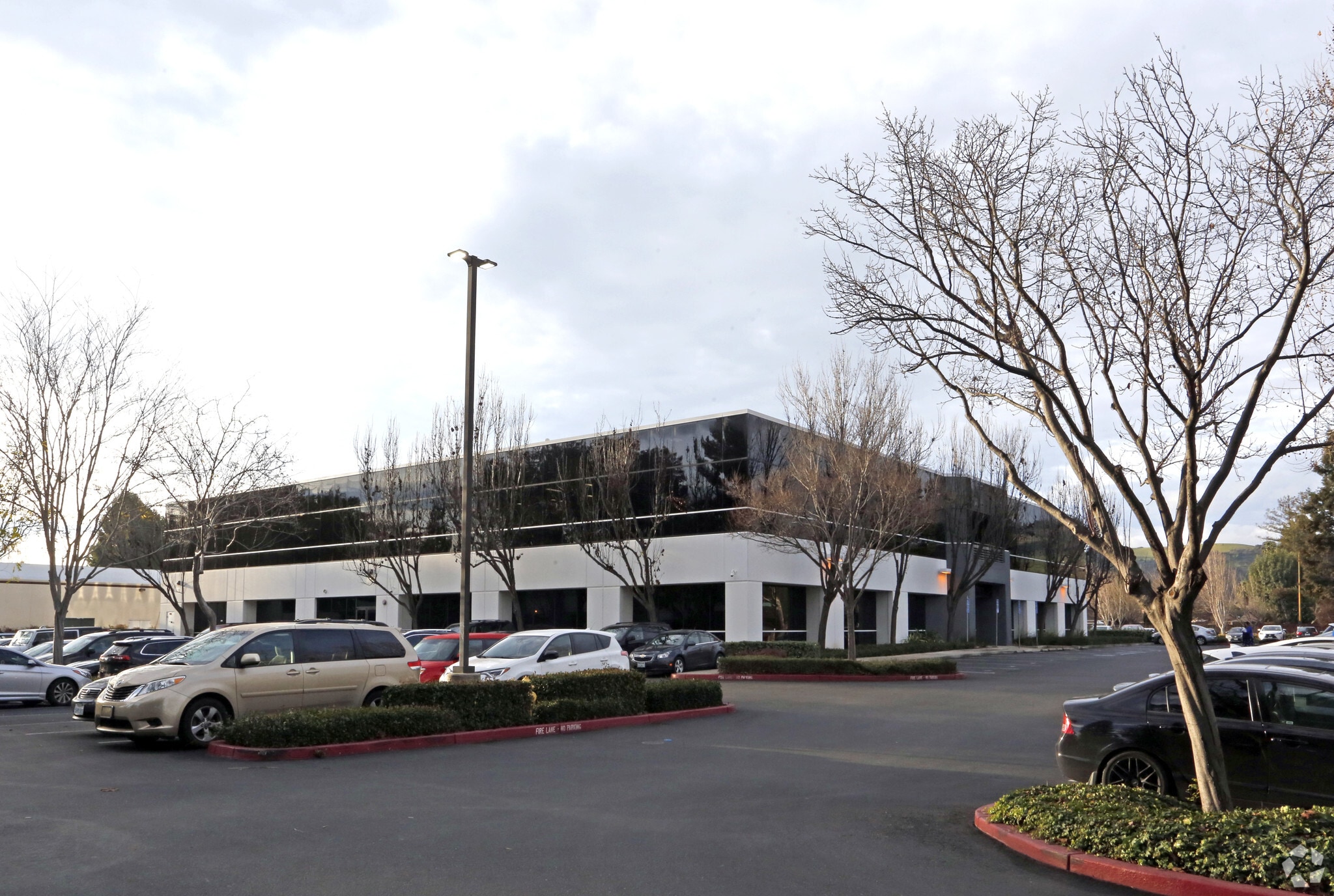 170-200 Great Oaks Blvd, San Jose, CA for lease Primary Photo- Image 1 of 16