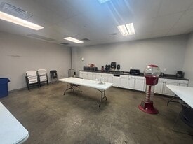 9151 Youree Dr, Shreveport LA - Warehouse