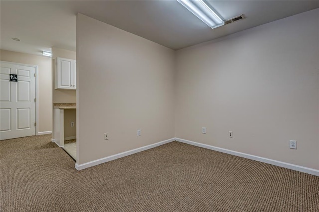 4119 Franklin Rd, Roanoke, VA for lease - Interior Photo - Image 2 of 4