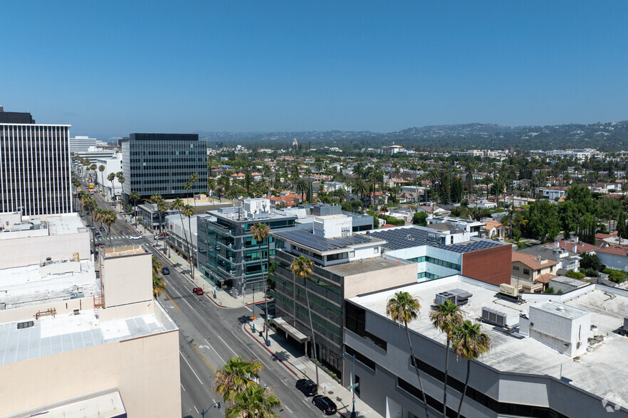 9025 Wilshire Blvd, Beverly Hills, CA for lease - Building Photo - Image 3 of 36