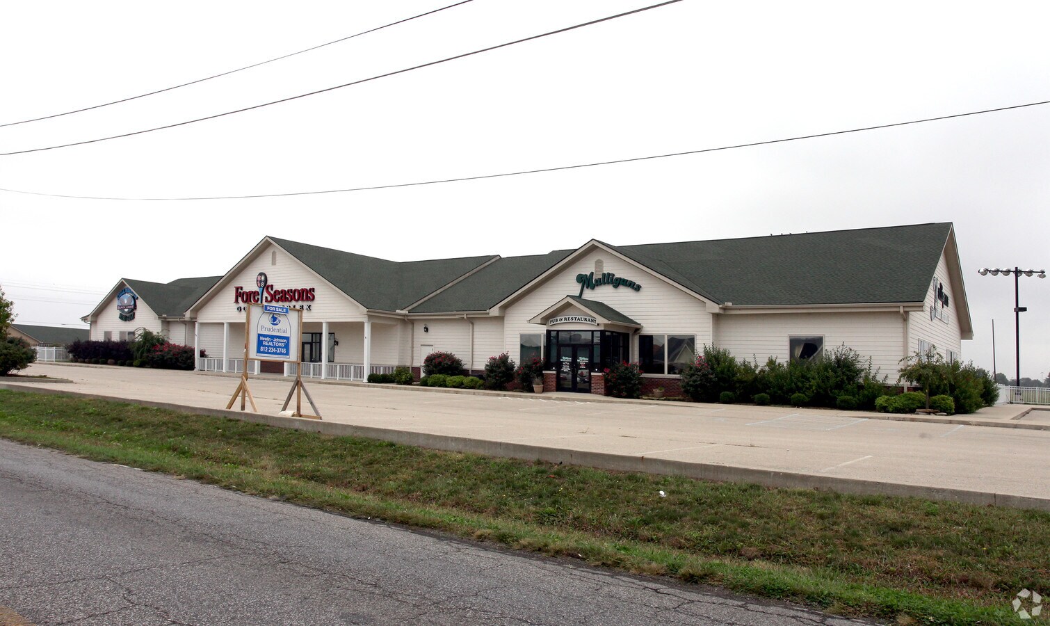 500 W Honey Creek Dr, Terre Haute, IN 47802