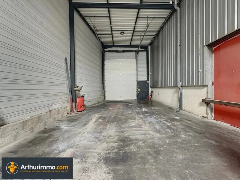 11 Impasse Gutenberg, Rochetoirin for lease - Interior Photo - Image 3 of 14