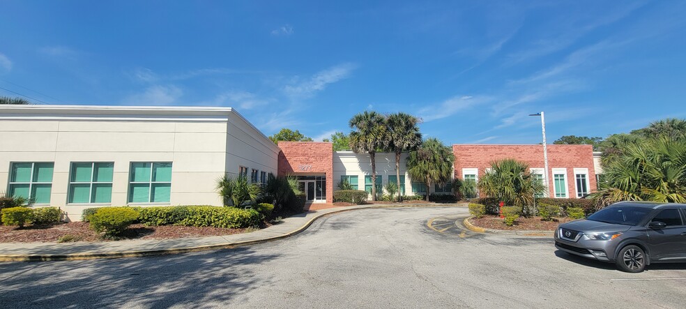 1277 N Semoran Blvd, Orlando, FL for lease - Building Photo - Image 3 of 8