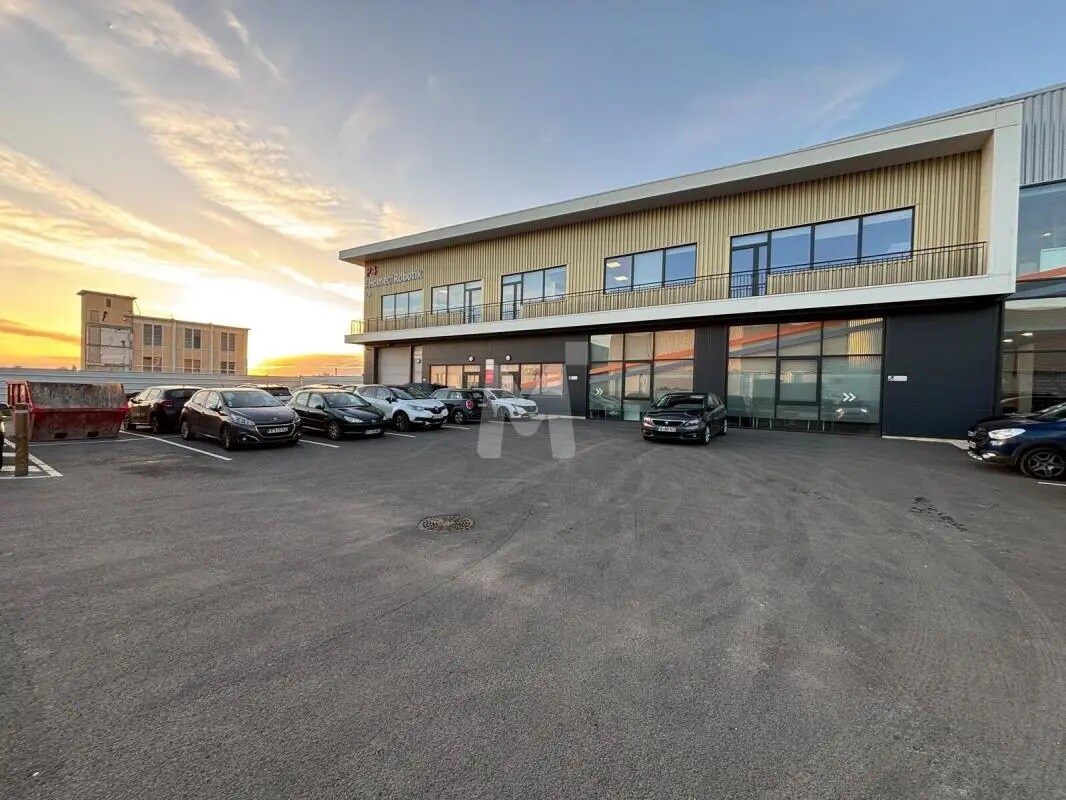 Flex in Villebon-sur-Yvette for lease Building Photo- Image 1 of 19