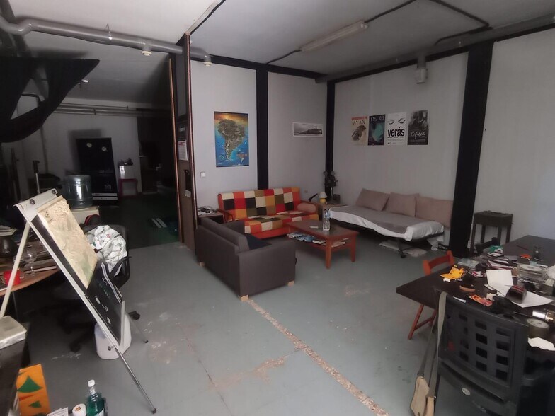 Retail in Cáceres, Cáceres for sale - Building Photo - Image 2 of 8