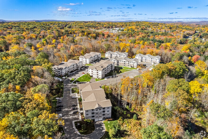 9 Covered Bridge Rd, Newtown, CT for sale - Aerial - Image 1 of 1