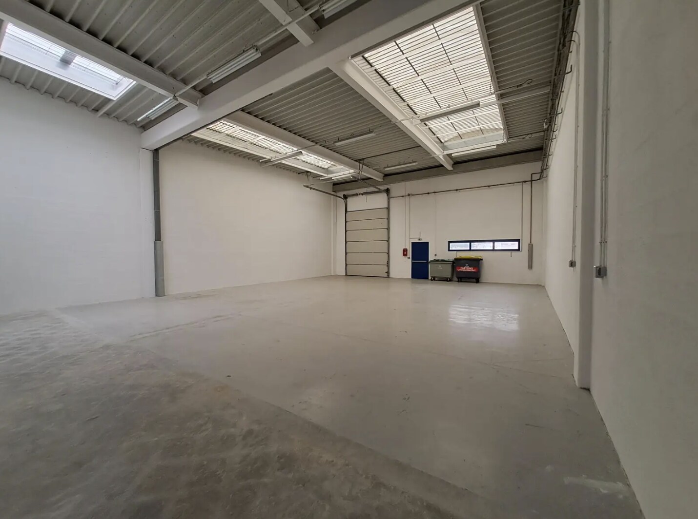 Flex in Moissy-Cramayel for lease Interior Photo- Image 1 of 6
