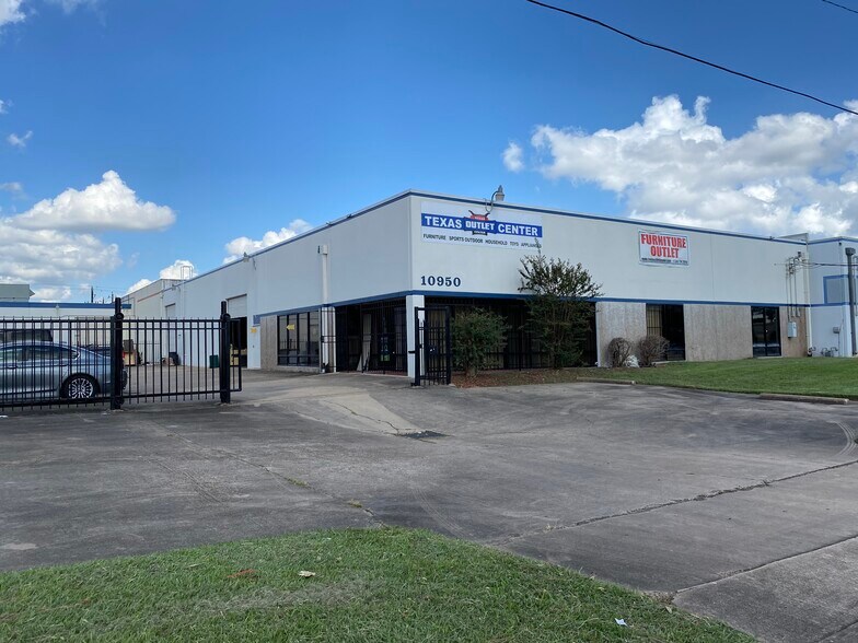 10950 Stancliff Rd, Houston, TX for sale - Building Photo - Image 1 of 1