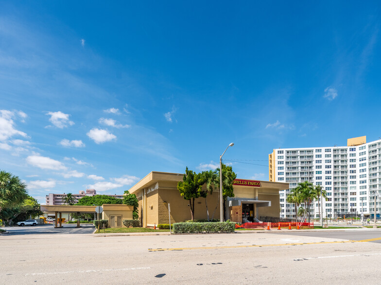 199 N Ocean Blvd, Pompano Beach, FL for lease - Primary Photo - Image 1 of 10