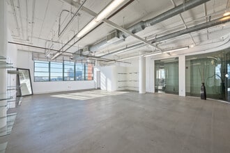 910 S Los Angeles St, Los Angeles, CA for lease Interior Photo- Image 1 of 1