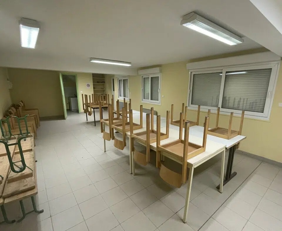 Office in Beauvais for lease Building Photo- Image 1 of 4