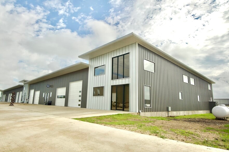 21901 US-79 Hwy, Taylor, TX for lease - Building Photo - Image 3 of 7