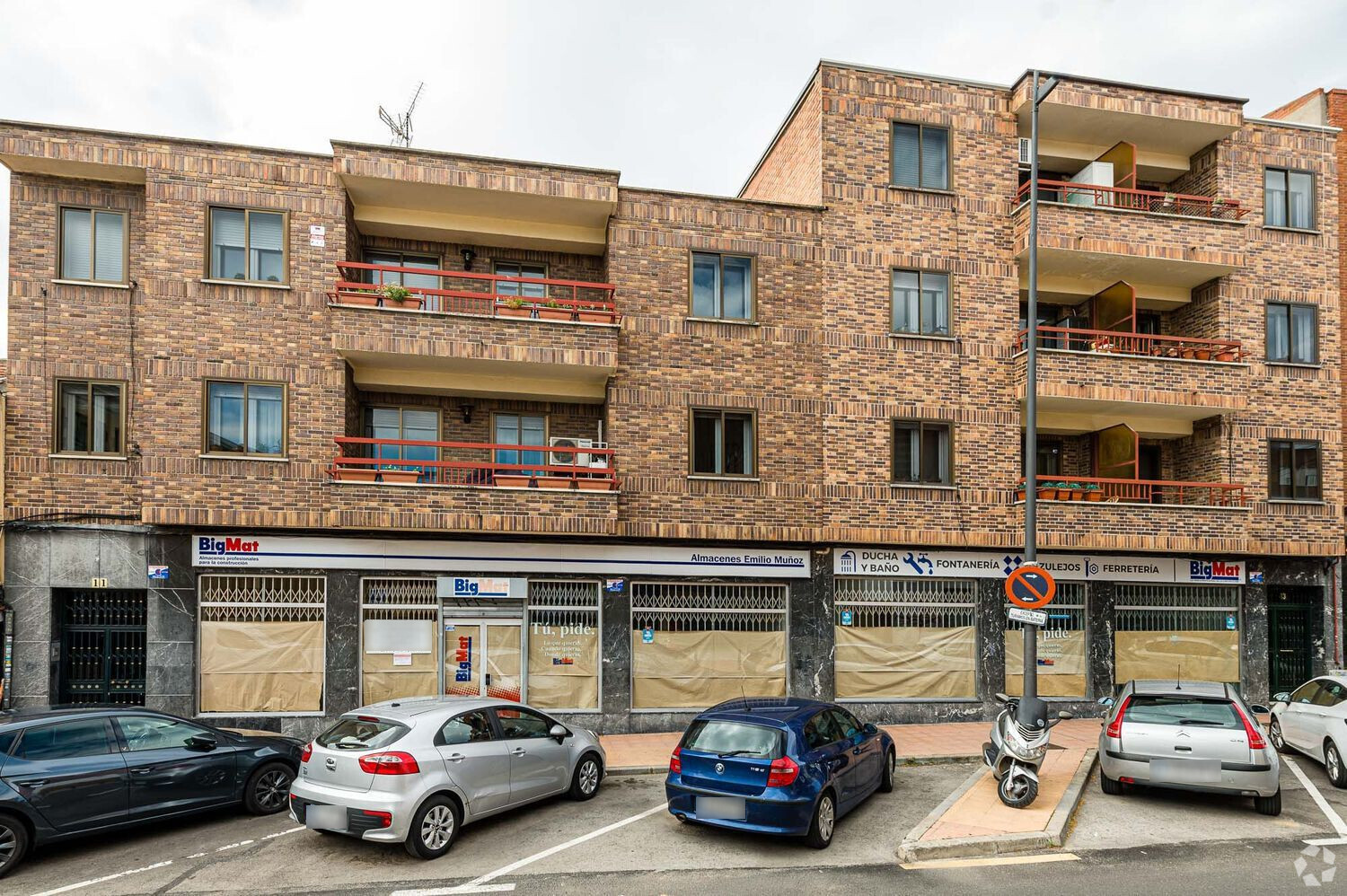 Calle Lartiga, 8, Getafe, Madrid for sale Interior Photo- Image 1 of 1