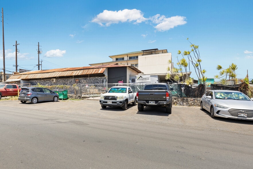 901 Lehua Ave, Pearl City, HI for sale - Building Photo - Image 3 of 17