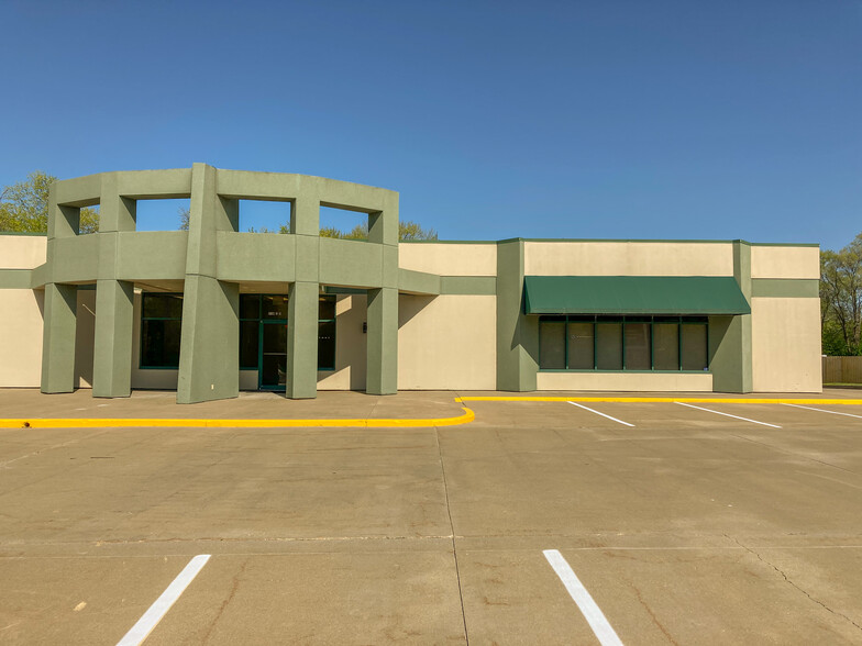 3130 Chatham Rd, Springfield, IL for lease - Building Photo - Image 3 of 30