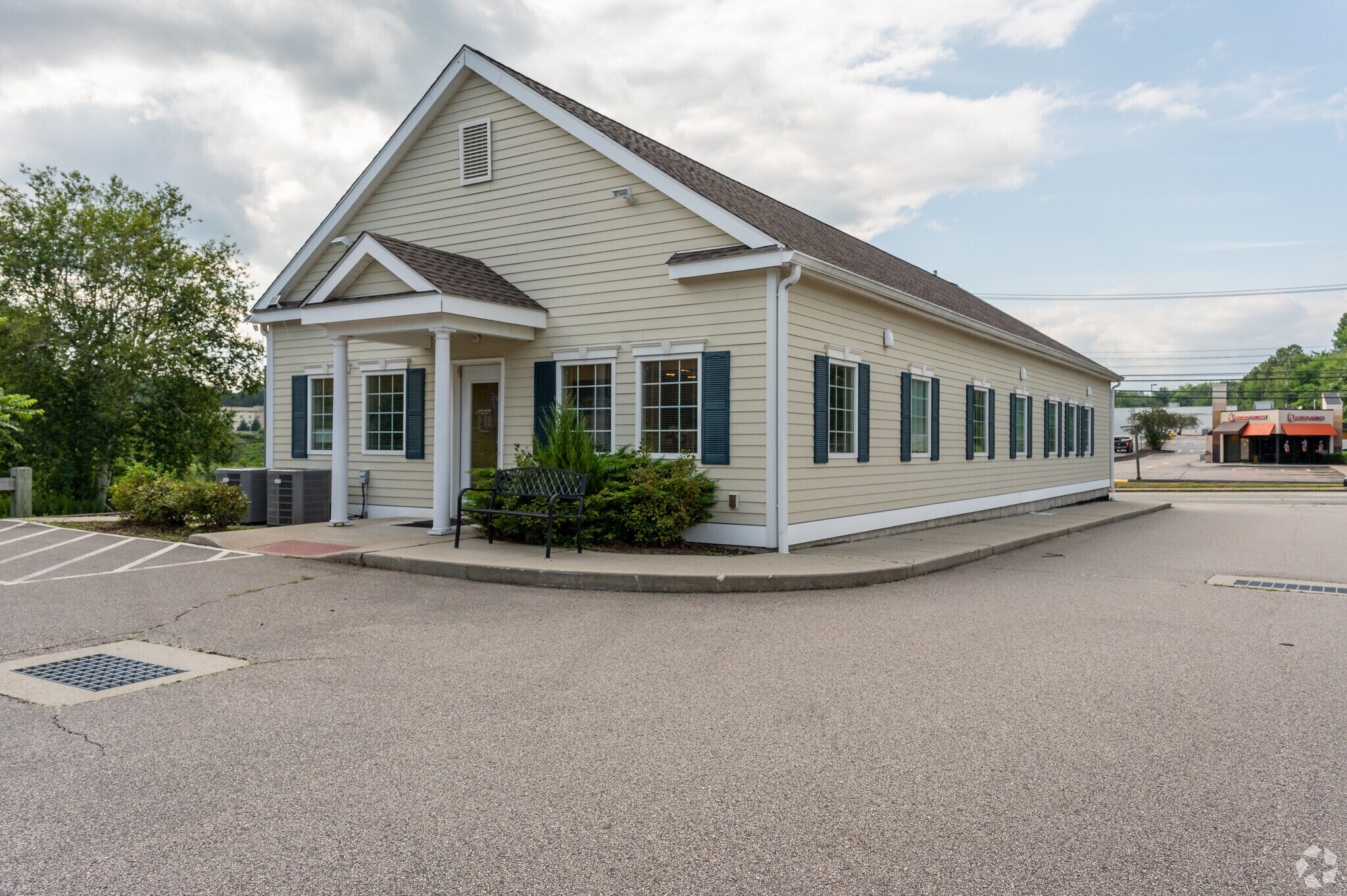 110 Salem Tpke, Norwich, CT for sale Primary Photo- Image 1 of 1