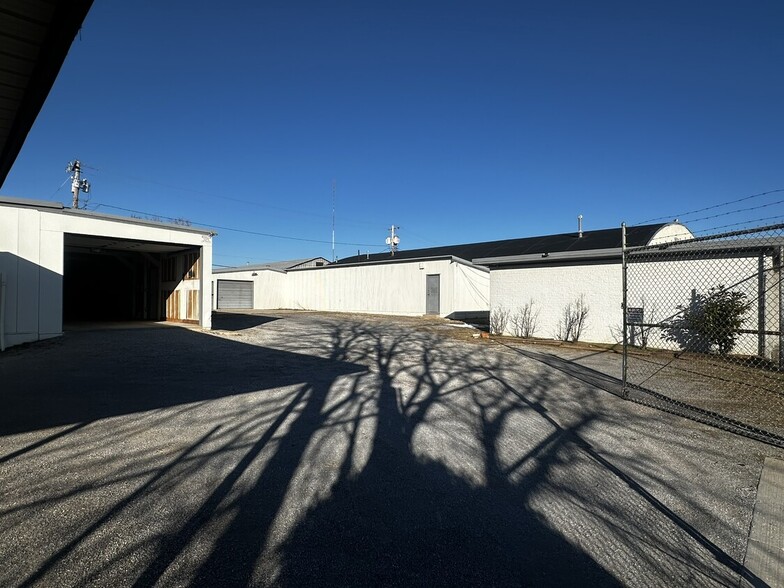 17 NE 26th St, Oklahoma City, OK for lease - Building Photo - Image 3 of 10