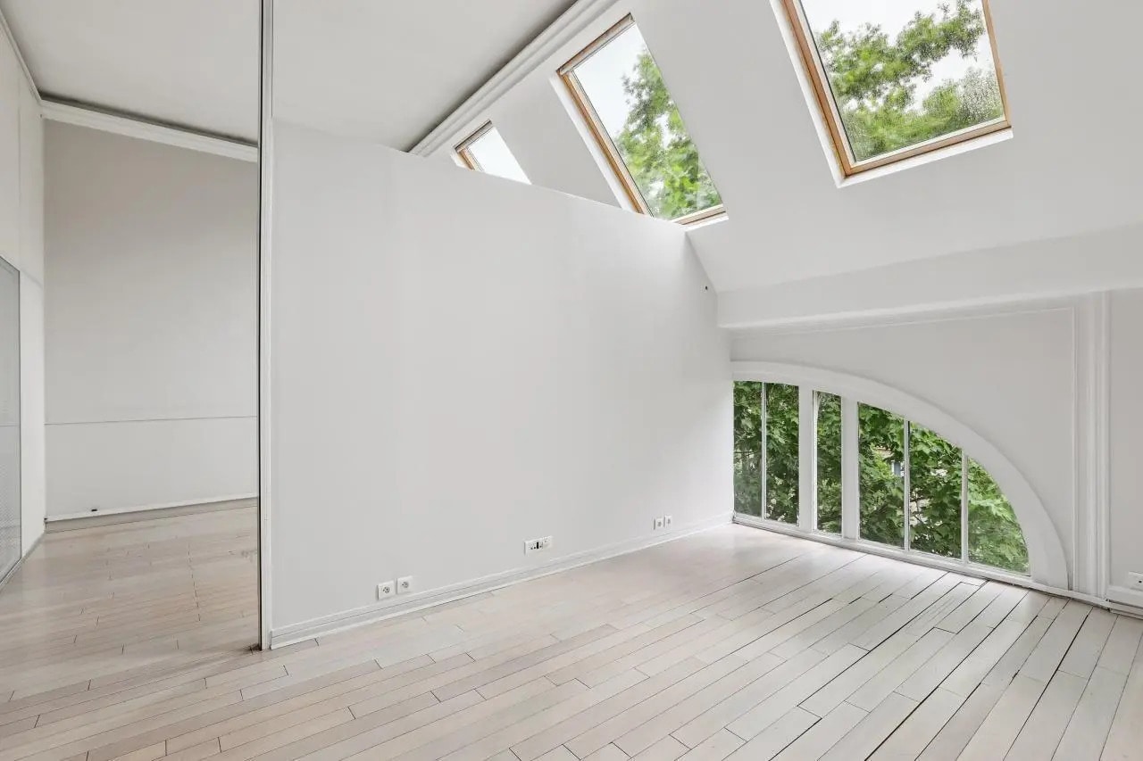 121 Avenue De Villiers, Paris for sale Interior Photo- Image 1 of 25
