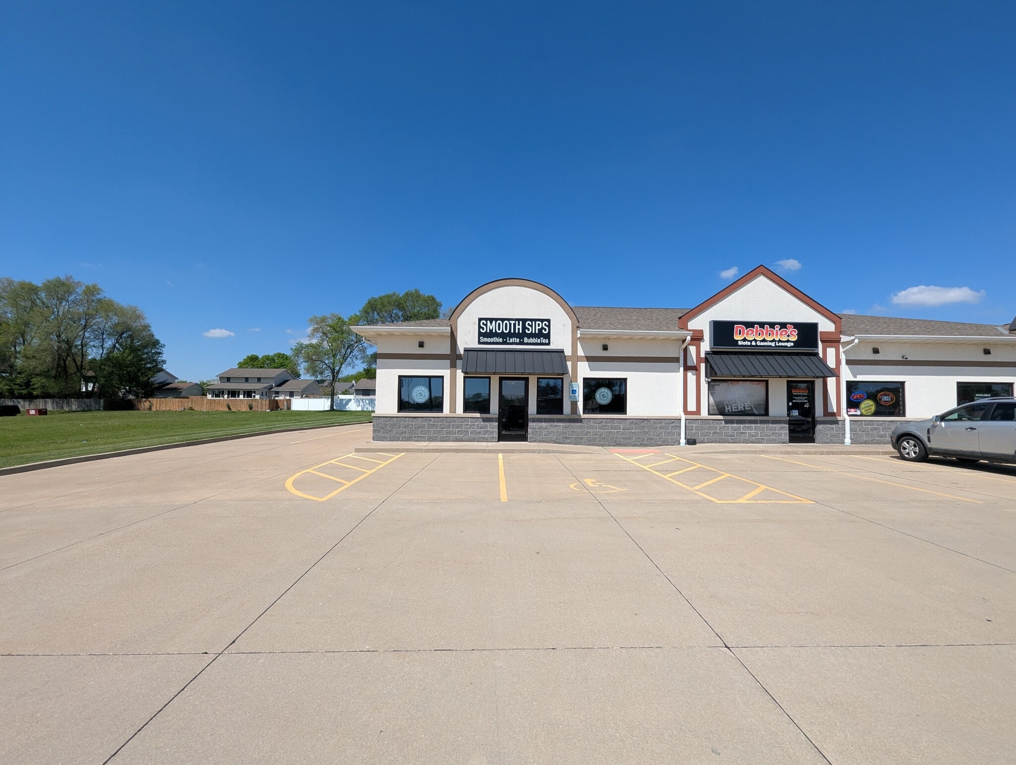 407 S 4th St, Dunlap, IL for sale Interior Photo- Image 1 of 21