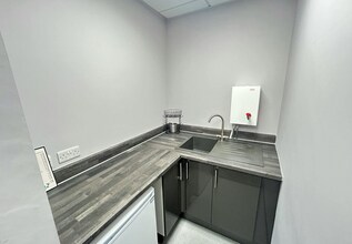 Vulcan Rd, Solihull for lease Interior Photo- Image 2 of 4