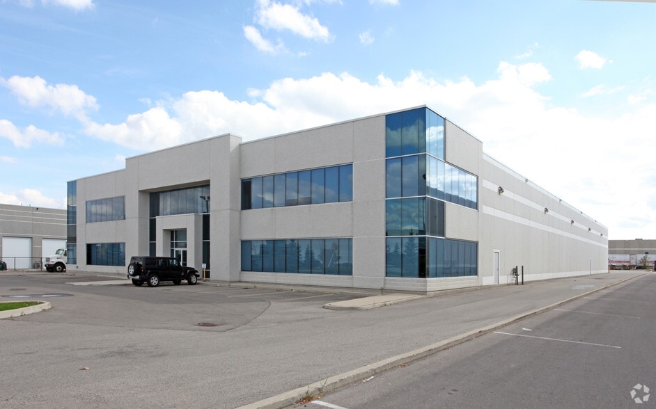 177 Zenway Blvd, Vaughan, ON for lease - Primary Photo - Image 1 of 3