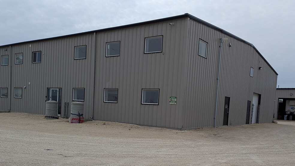 86 Wheatfield Rd, Rosser, MB for lease - Building Photo - Image 2 of 10