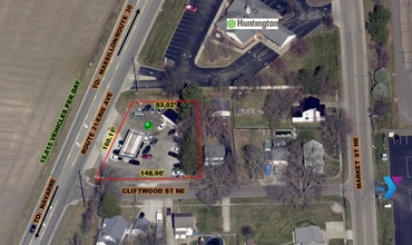 1204 Erie Ave SW, Navarre, OH for lease Interior Photo- Image 2 of 6