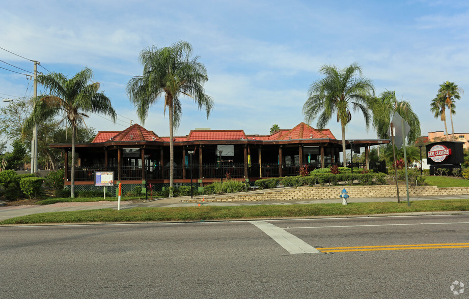 7500 International Dr, Orlando, FL for lease - Building Photo - Image 3 of 6