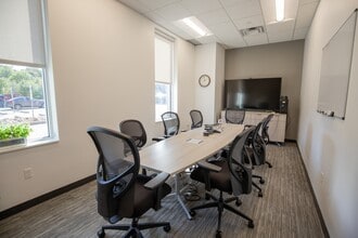 965 Greentree Rd, Pittsburgh, PA for lease Interior Photo- Image 1 of 6