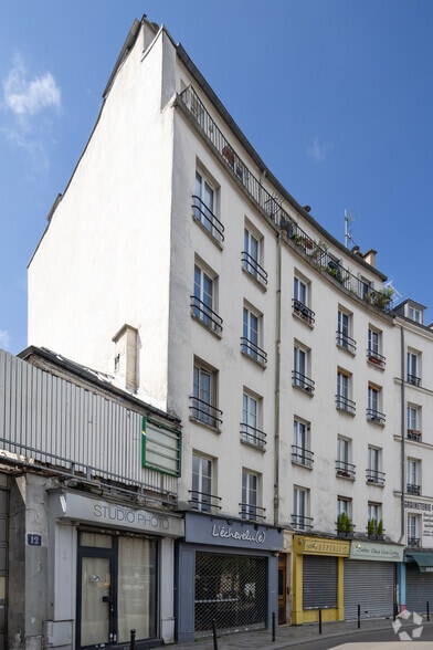 10 Place D'Aligre, Paris for lease - Primary Photo - Image 1 of 1