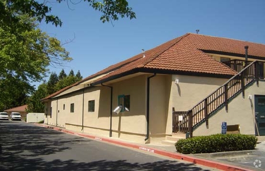 1331 Medical Center Dr, Rohnert Park, CA for lease - Building Photo - Image 2 of 5