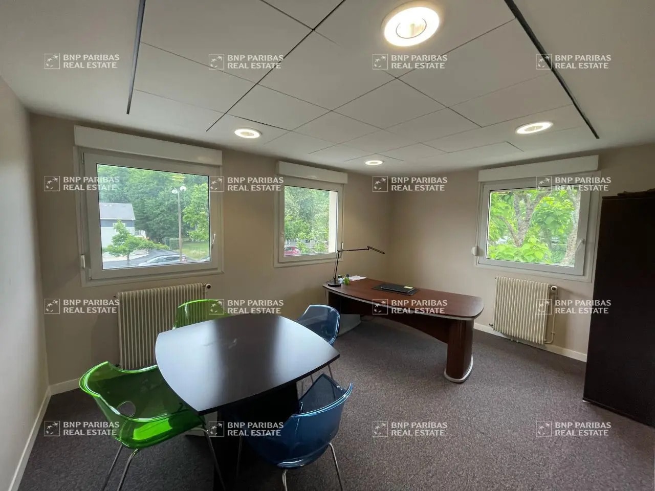 Office in Chambray-lès-Tours for lease Interior Photo- Image 1 of 12