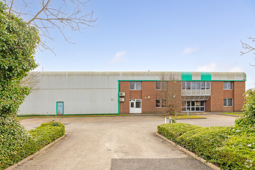 107 Boston Rd, Leicester for lease - Building Photo - Image 1 of 4