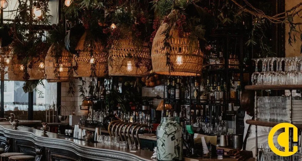 Retail in Lyon for lease - Interior Photo - Image 1 of 1