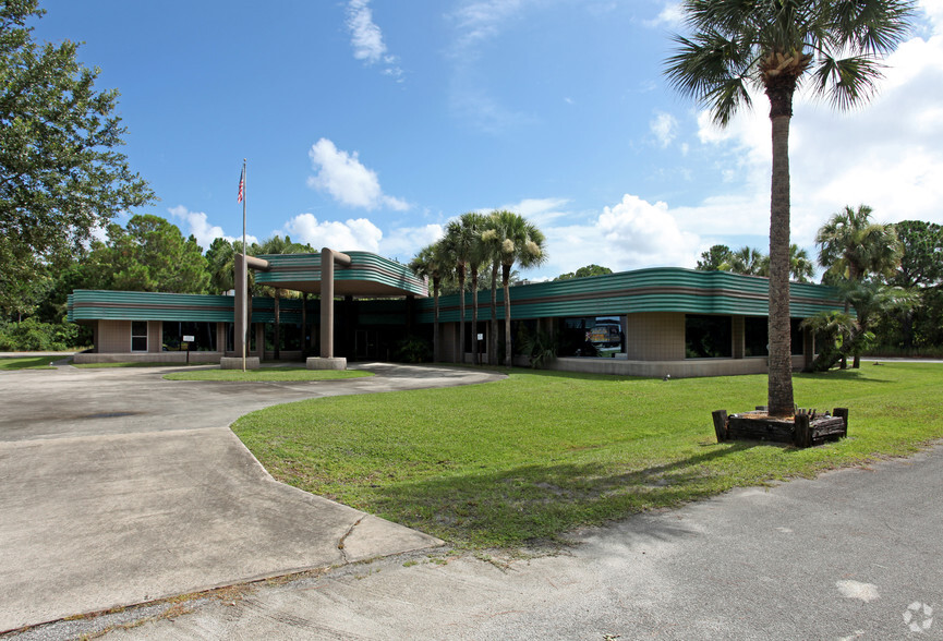 5195 S Washington Ave, Titusville, FL for lease - Building Photo - Image 1 of 38