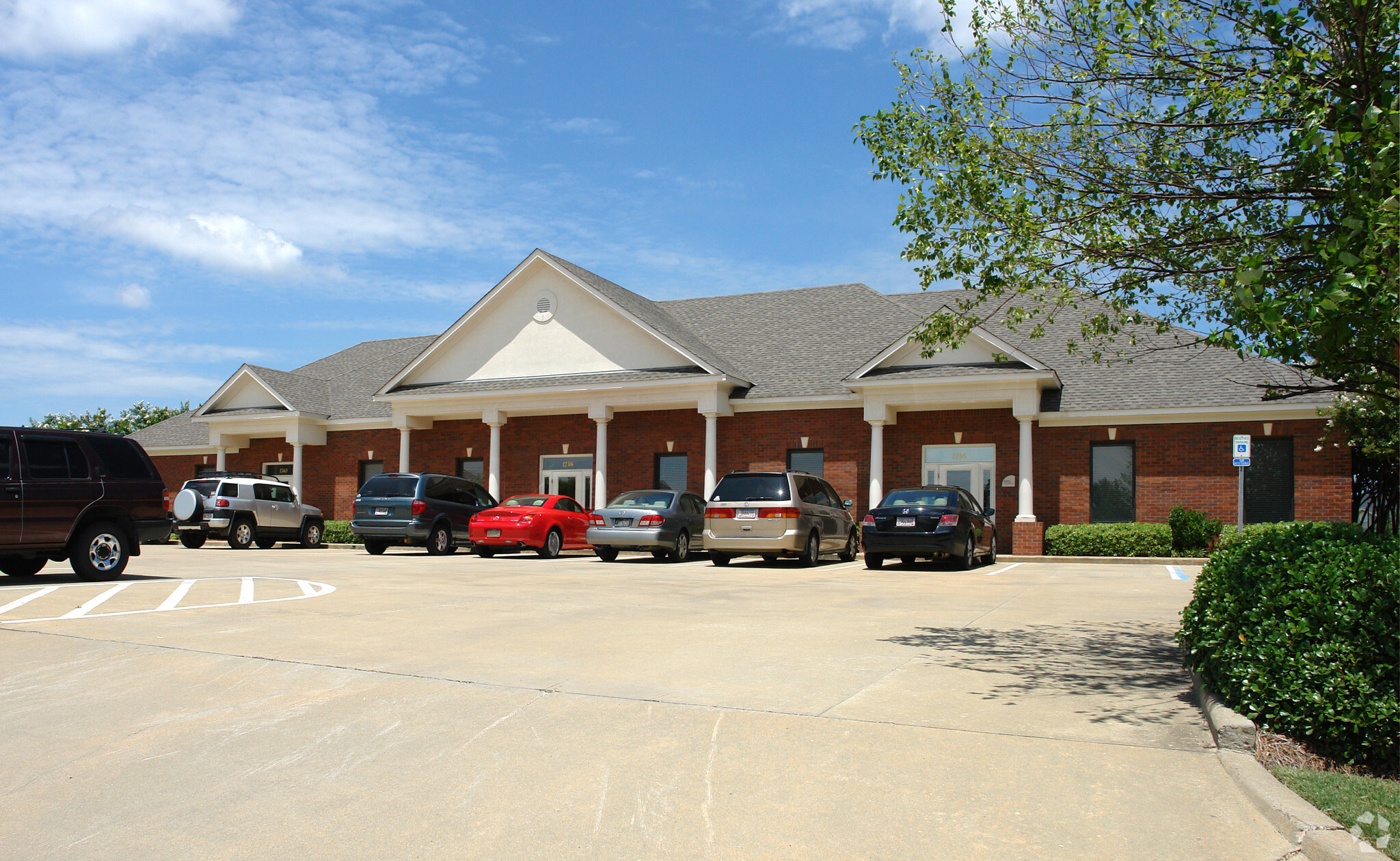 1736-1740 Taliaferro Trl, Montgomery, AL for lease Primary Photo- Image 1 of 11