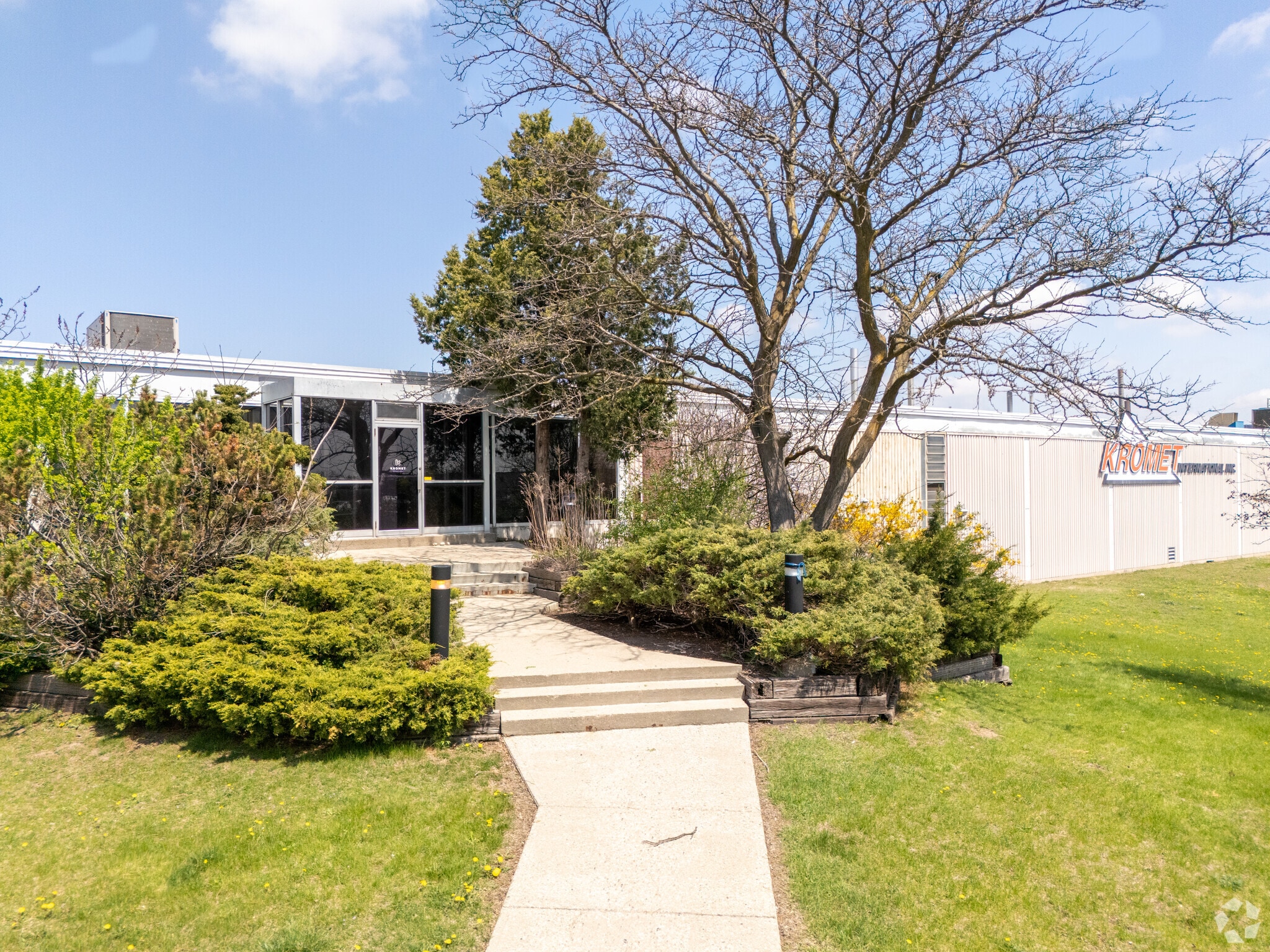 200 Sheldon Dr, Cambridge, ON for sale Primary Photo- Image 1 of 1