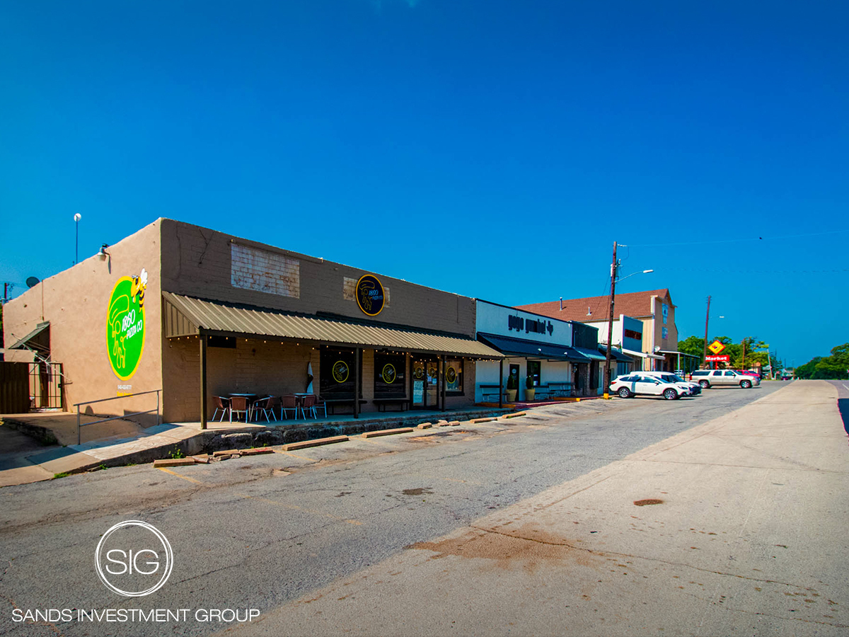 110 W Rock Island Ave, Boyd, TX for sale Primary Photo- Image 1 of 6