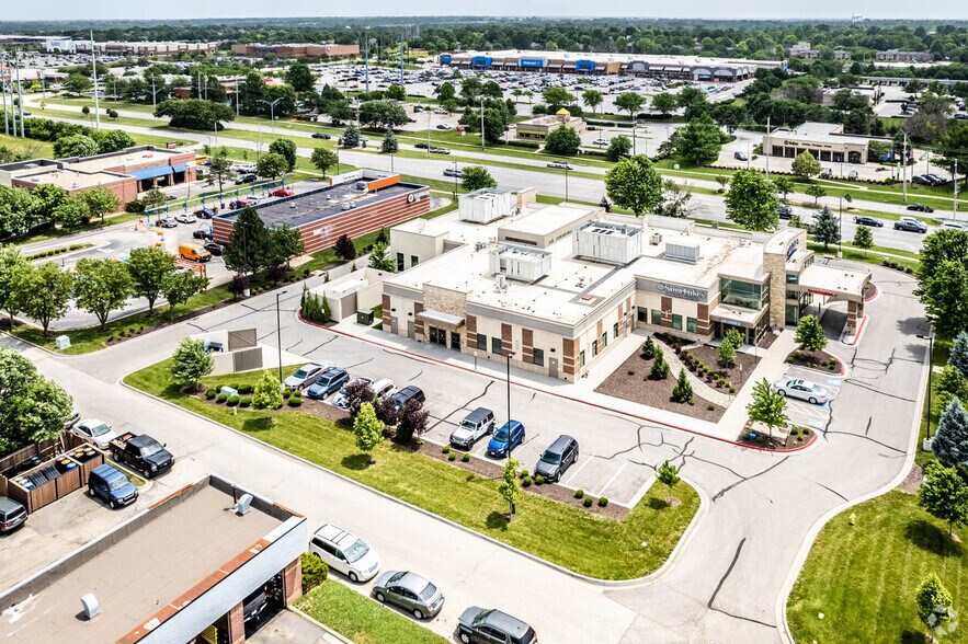 13405 S Blackbob Rd, Olathe, KS for lease - Building Photo - Image 3 of 9